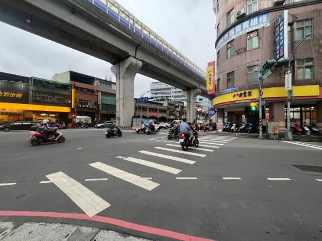 泰山買房賣屋貴陽大坪數金店面,新北市泰山區貴陽街