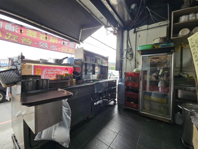 泰山買房賣屋近輔大貴子路金店面,新北市泰山區貴子路