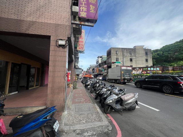 泰山買房賣屋泰林金店面,新北市泰山區泰林路二段