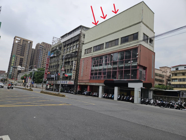 泰山買房賣屋新莊中正路精華店面,新北市新莊區中正路