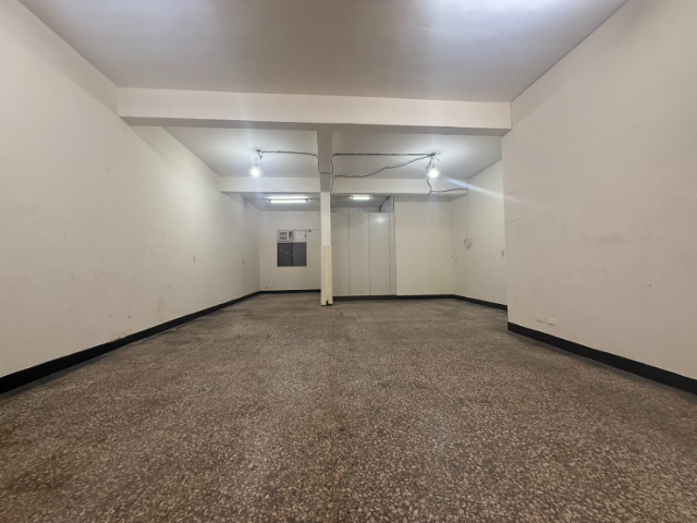 泰山買房賣屋可停車大空間活用一樓,新北市泰山區應化街