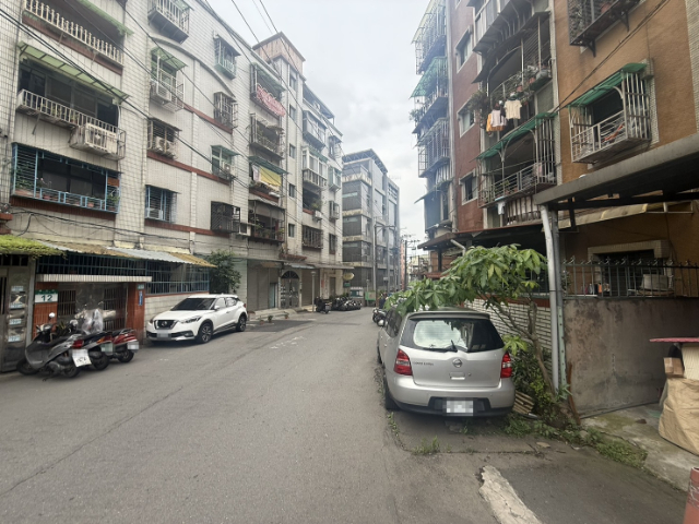 泰山買房賣屋可停車大空間活用一樓,新北市泰山區應化街