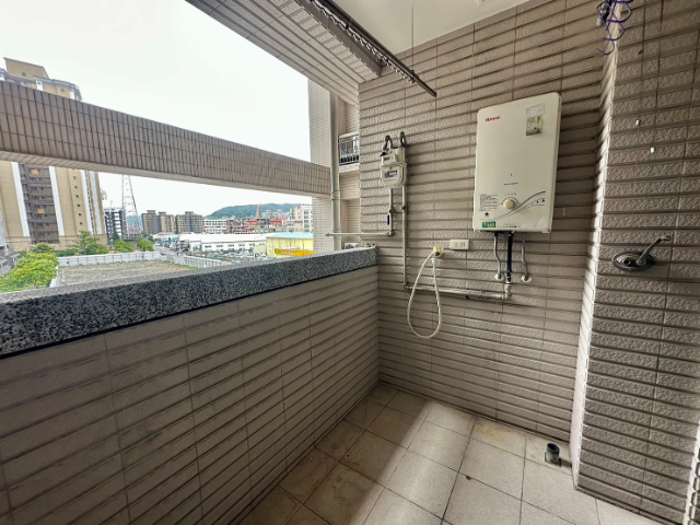 洲子洋唯一百坪4主臥制震宅,新北市五股區新五路二段