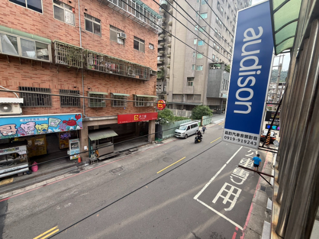 泰山買房賣屋可租補雙學區大套房,新北市泰山區貴子路