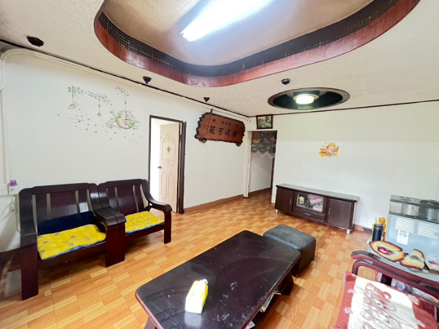 泰山買房賣屋邊間前後陽台公寓,新北市泰山區明志路二段