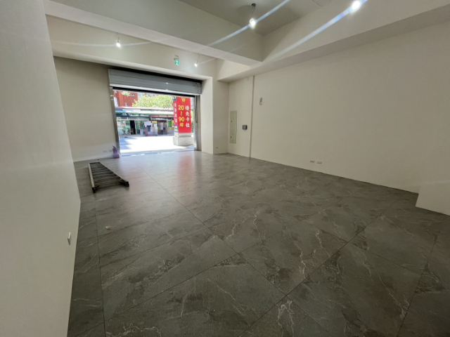 泰山買房賣屋明志精華1+2金店面,新北市泰山區明志路三段