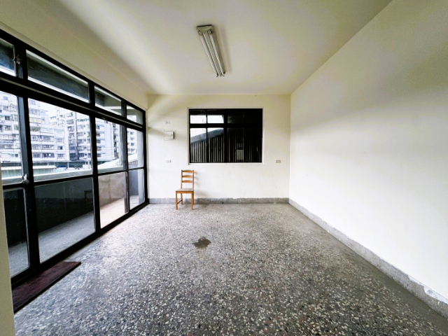 五股買房賣屋活巷面寬廠房,新北市五股區成泰路二段