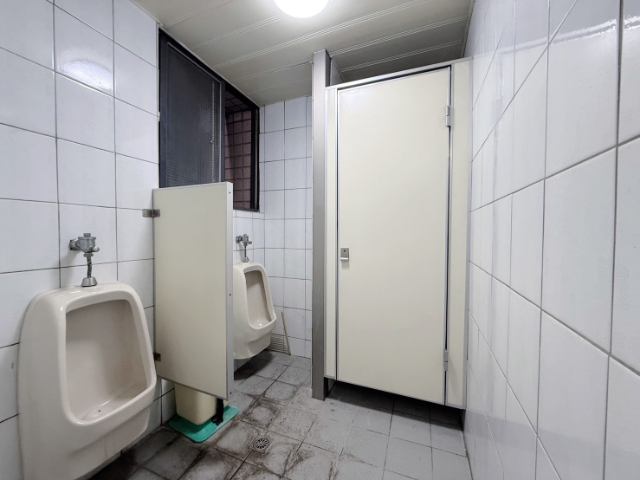 五股買房賣屋近百坪多用途辦公室,新北市五股區中興路四段