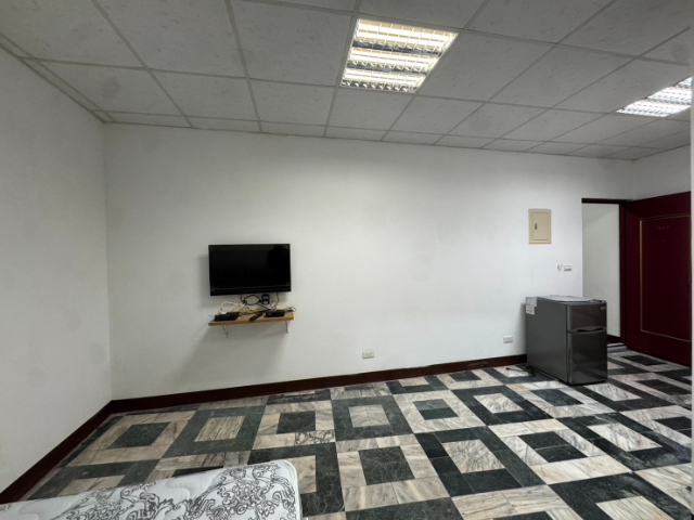 泰山買房賣屋輔大好房東大套房,新北市泰山區明志路三段