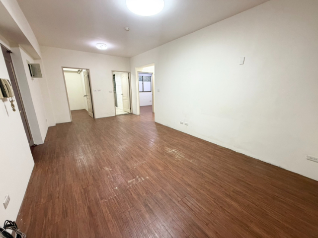 泰山買房賣屋可租補方正三房溫馨居,新北市泰山區明志路三段