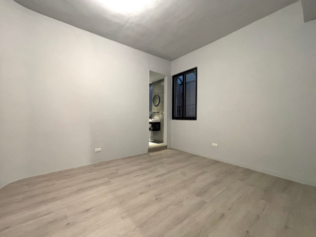 五股買房賣屋運動中心大三房,新北市五股區成泰路三段