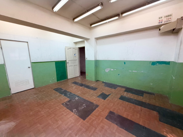 泰山買房賣屋低公設三房華廈,新北市泰山區泰林路二段