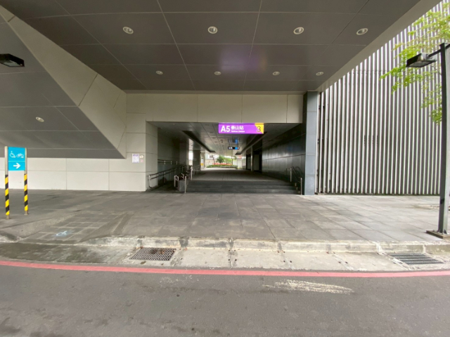 泰山買房賣屋大道流域邊間辦公室,新北市泰山區新北大道五段