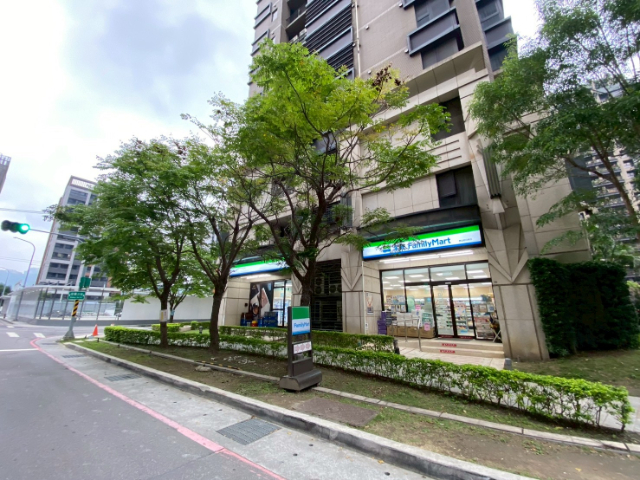 泰山買房賣屋大道流域邊間辦公室,新北市泰山區新北大道五段
