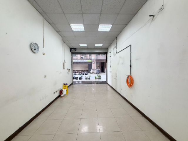 塭仔圳旁稀有十八甲金店面,新北市泰山區仁愛路