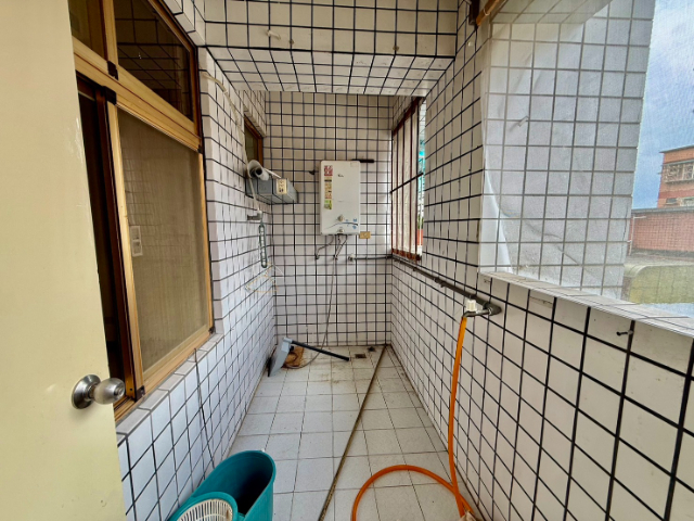 泰山買房賣屋超值溫馨大三房,新北市泰山區明志路二段