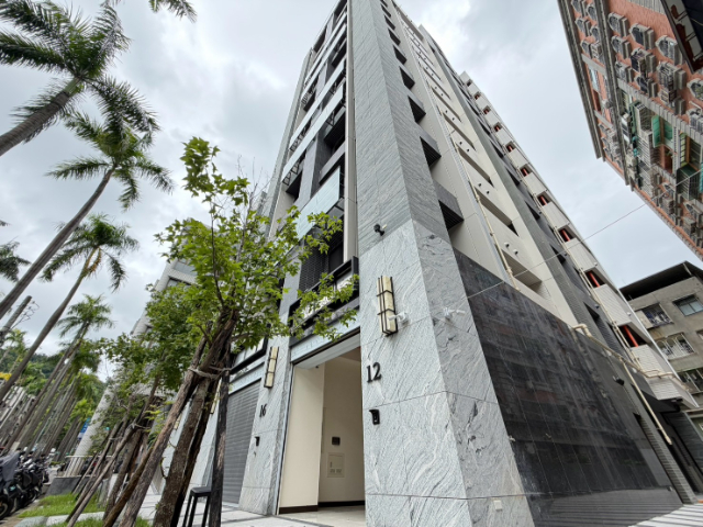 明志科大全新燙金店面+車位,新北市泰山區工專路