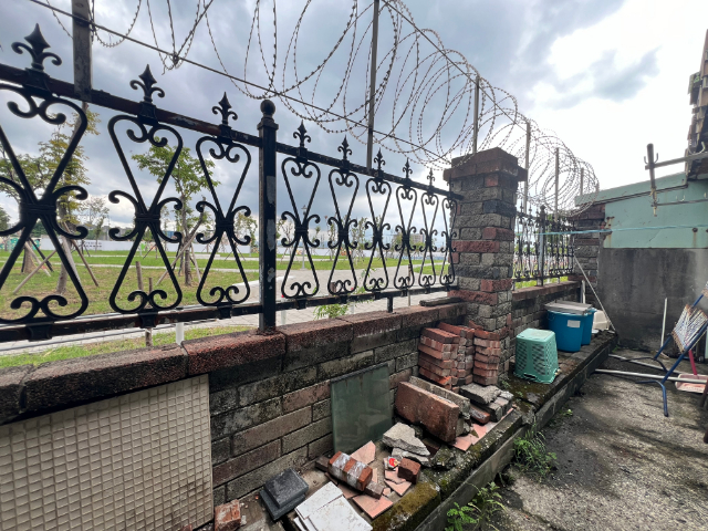 ☀泰山買房賣屋公園第一排草莓店面,新北市泰山區民權街
