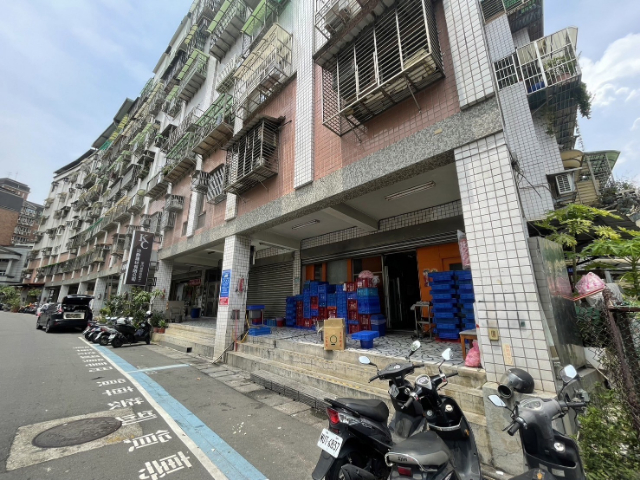 五股買房賣屋好商圈低總金店面,新北市五股區御成路