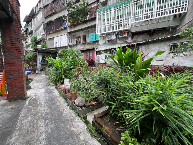 泰山買房賣屋麥當勞稀有商業用地,新北市泰山區泰林段