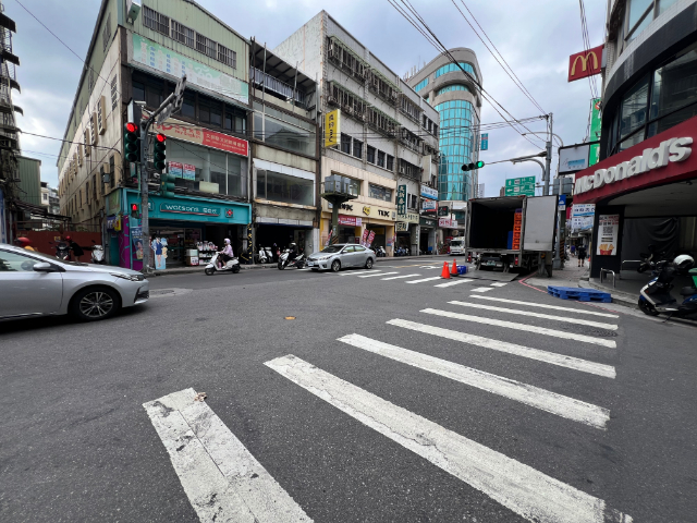 泰山買房賣屋麥當勞稀有商業用地,新北市泰山區泰林段