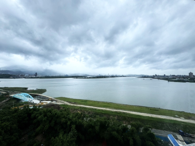 五股買房賣屋伴月灣高樓河景浪漫宅,新北市五股區成洲七路