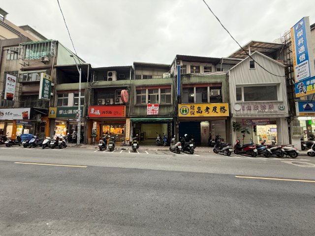 泰山買房賣屋學區機能強透天店面,新北市泰山區明志路二段