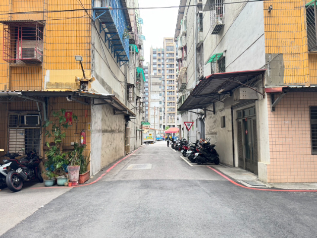 五股買房賣屋 邊間好停車一樓好宅,新北市五股區成泰路三段