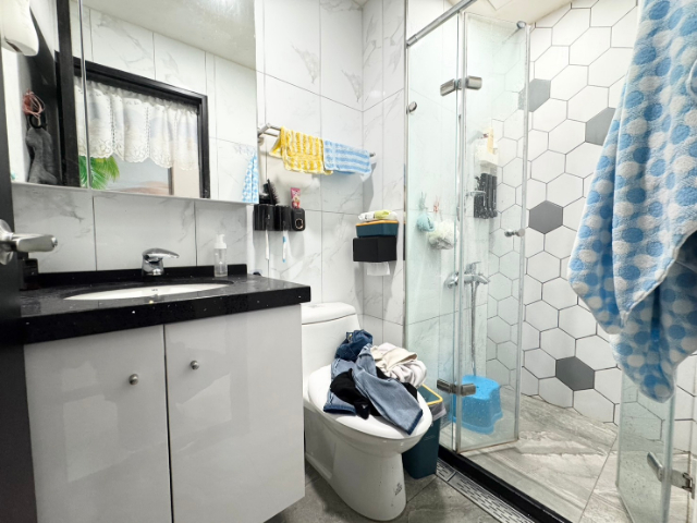 五股買房賣屋洲子洋美妝三房車,新北市五股區新城六路