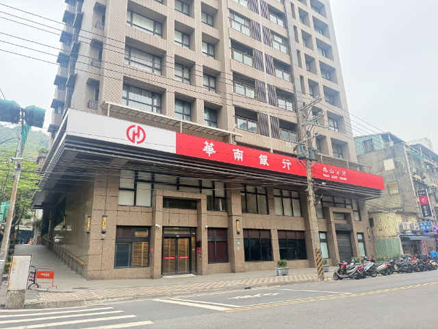 泰山買房賣屋明志傳家金店面,新北市泰山區工專路