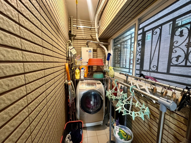 泰山買房賣屋秒殺18甲亮廳2房車,新北市泰山區仁愛路