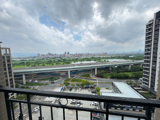 五股買房賣屋未來馥溫馨裝潢邊間兩房車,新北市五股區新城六路