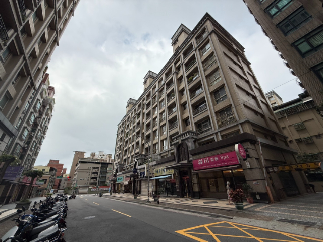 泰山買房賣屋碧瑤無限棟距大4房車,新北市泰山區福興一街