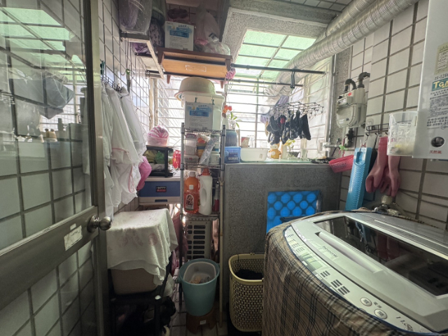 泰山買房賣屋無限美景露臺五房車,新北市泰山區辭修路