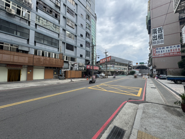 泰山買房賣屋捷運旁稀有廠辦(工業用),新北市泰山區新北大道六段