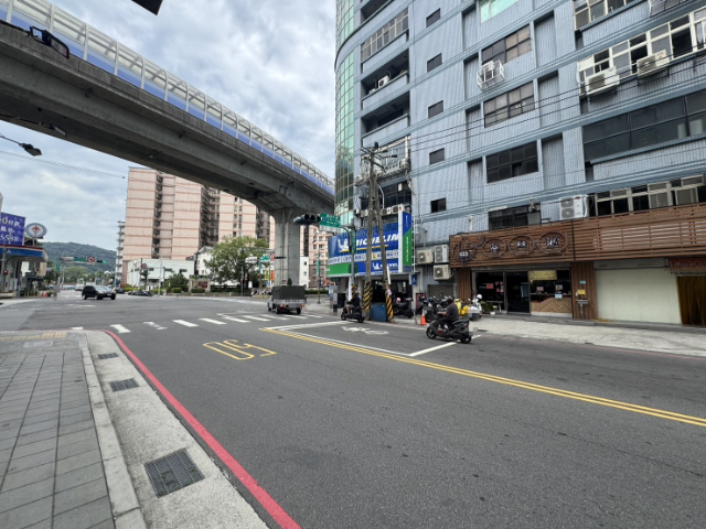 泰山買房賣屋捷運旁稀有廠辦(工業用),新北市泰山區新北大道六段