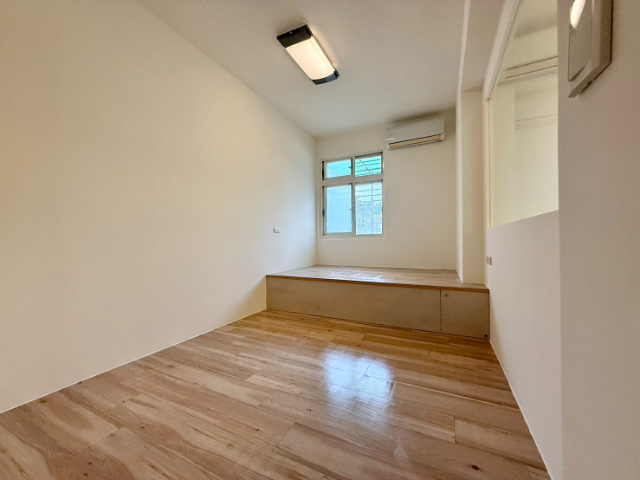 泰山買房賣屋前後陽台溫馨3房美寓,新北市泰山區應化街