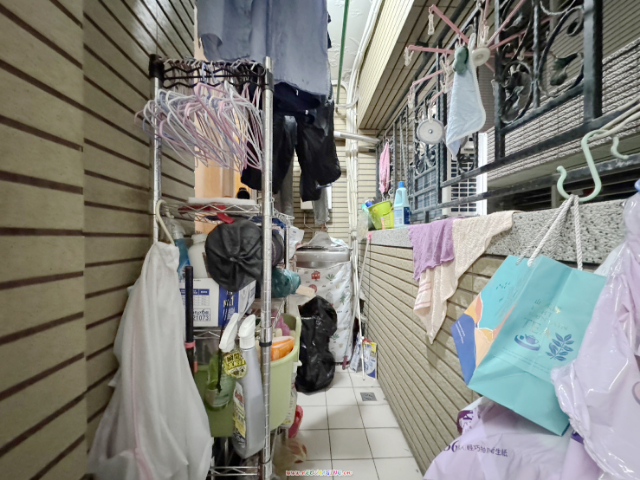 泰山買房賣屋18甲採光方正三房車,新北市泰山區仁愛路