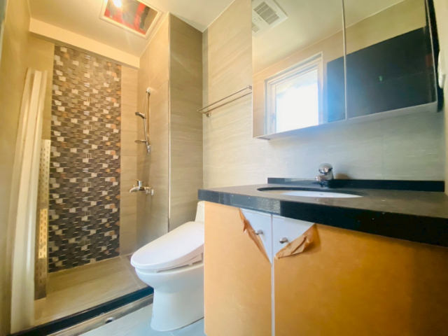 五股買房賣屋樂洋洋全新未入住採光三房車,新北市五股區新城八路