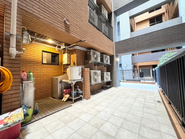五股買房賣屋春城愛景觀露臺三房車,新北市五股區芳洲一路