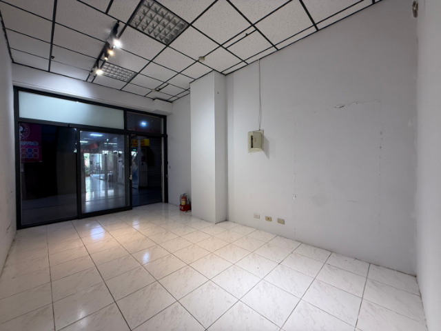 泰山買房賣屋輔大旁創業首選金店面,新北市泰山區明志路三段
