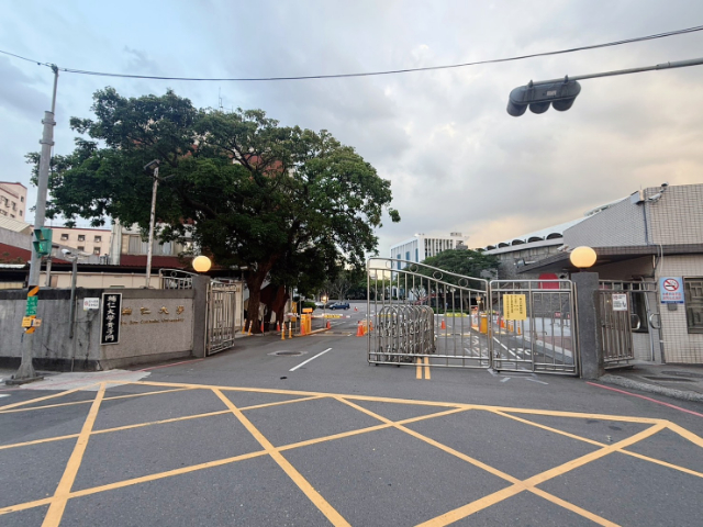 泰山買房賣屋輔大旁創業首選金店面,新北市泰山區明志路三段