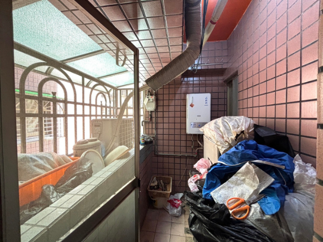 五股買房賣屋撲滿成家2F露台戶,新北市五股區五福路