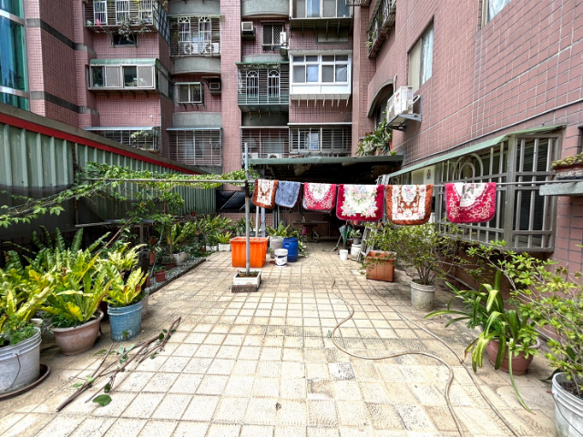 五股買房賣屋撲滿成家2F露台戶,新北市五股區五福路