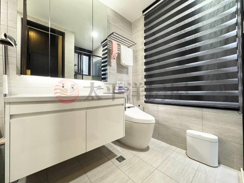 五股買房賣屋次頂樓景觀現代風四房車,新北市五股區新五路三段