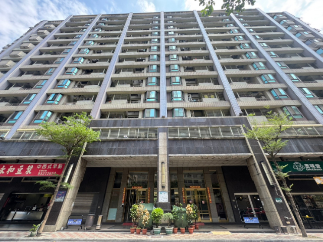 ☀泰山買房賣屋十八甲台北京城電梯三房車,新北市泰山區仁義路