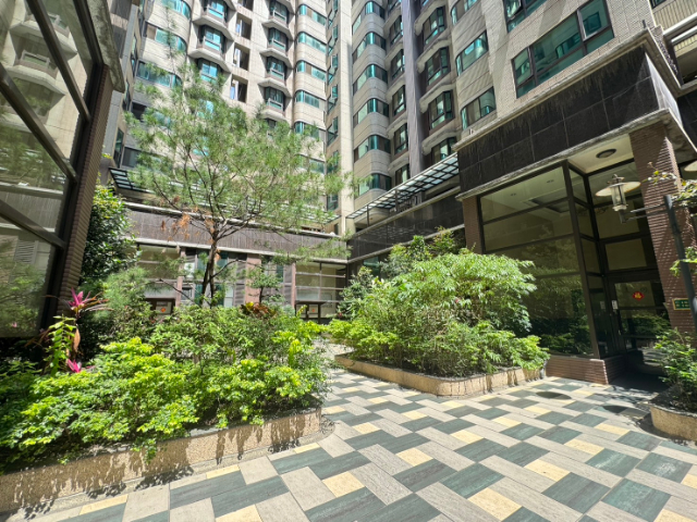 ☀泰山買房賣屋十八甲台北京城電梯三房車,新北市泰山區仁義路