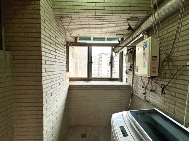 五股買房賣屋陸光唯一極美大三房車,新北市五股區六合街