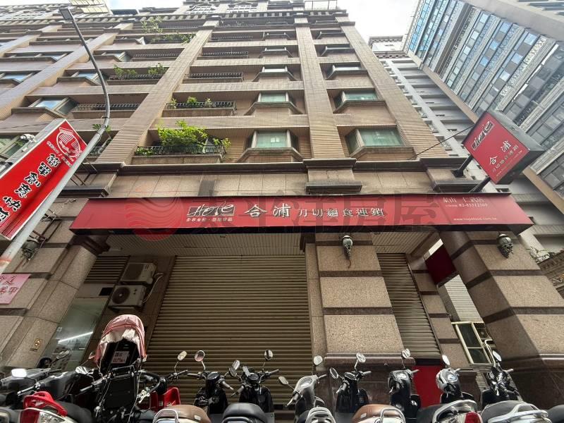 泰山買房賣屋18甲面寬邊間金店面,新北市泰山區仁武街