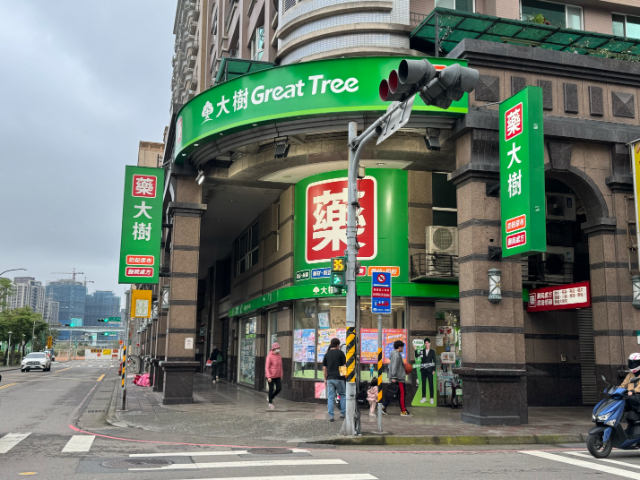 ⭐泰山買房賣屋18甲愛樂方正大四房,新北市泰山區仁義路